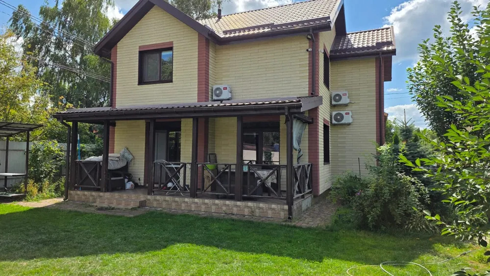 Продаж будинку 135 м²