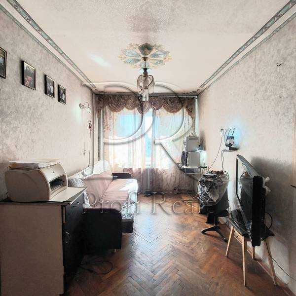Продаж 2-кімнатної квартири 44 м², Річна вул., 3