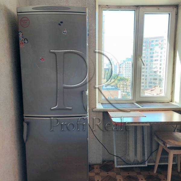 Продаж 2-кімнатної квартири 44 м², Річна вул., 3