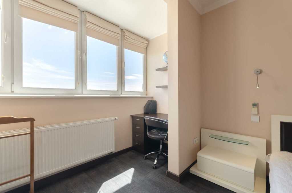 Аренда 3-комнатной квартиры 91 м², Голосеевская ул., 13б