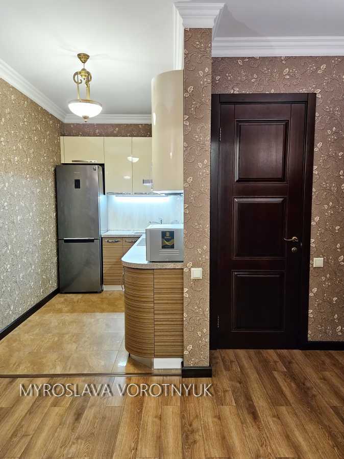 Продажа 2-комнатной квартиры 69 м², Голосеевский просп., 58