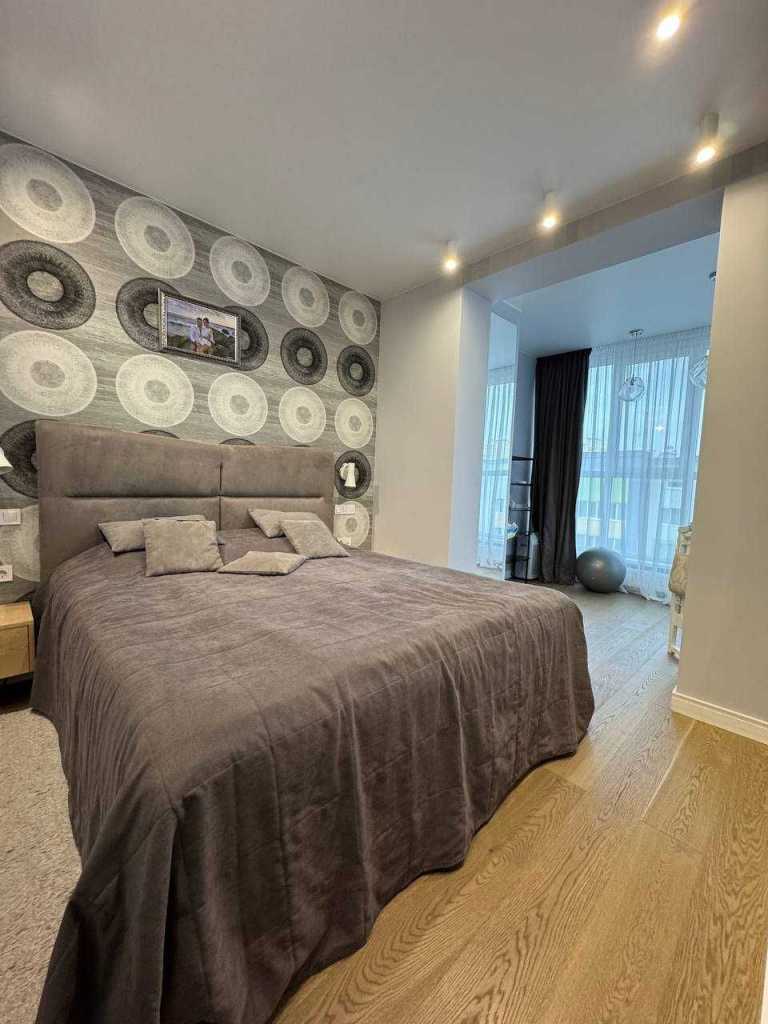 Продажа 3-комнатной квартиры 115 м², Яблоневая ул., 15