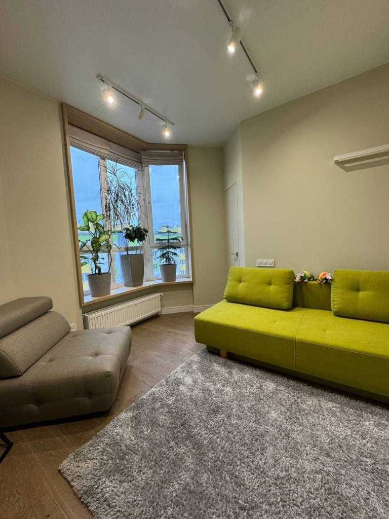 Продажа 3-комнатной квартиры 115 м², Яблоневая ул., 15