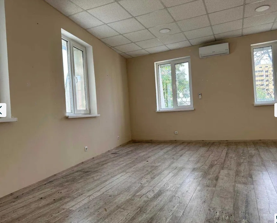 Оренда приміщення вільного призначення 140 м², Ефимова вул.