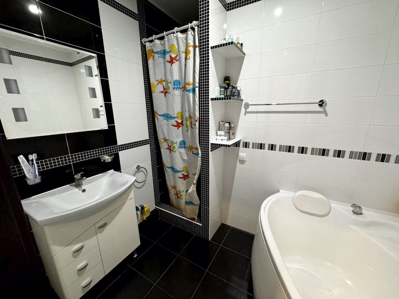 Продажа 3-комнатной квартиры 101 м², 8 Марта (Слобожанское) ул., 9В