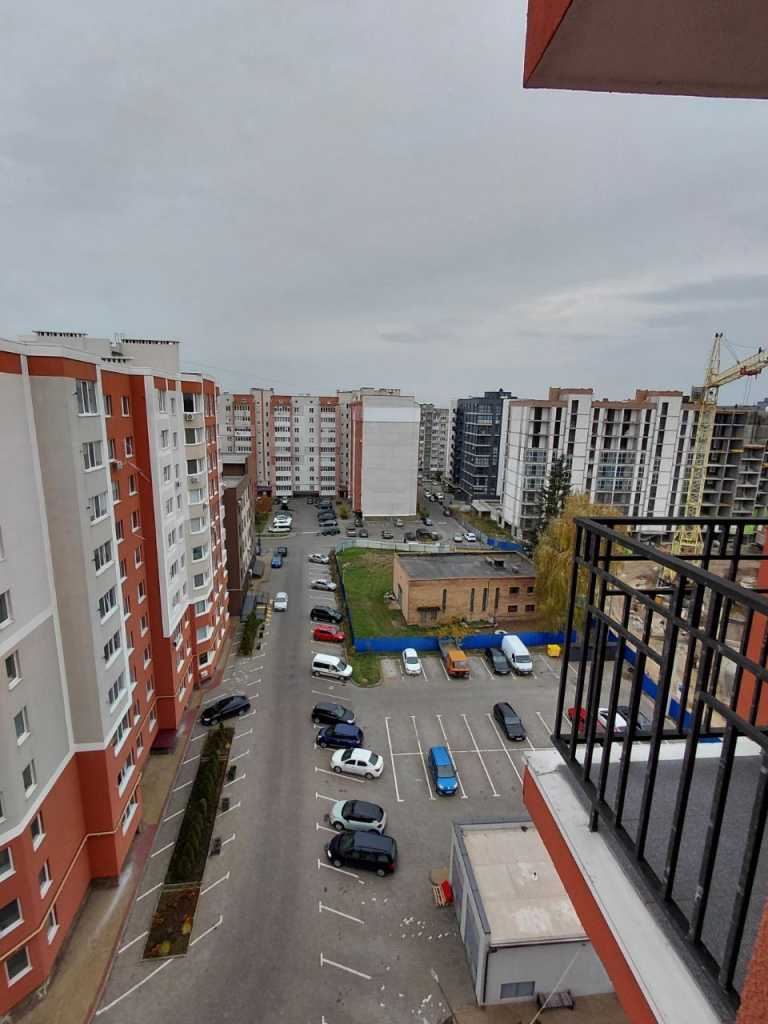 Продажа 1-комнатной квартиры 44 м², Зоряна, 8б