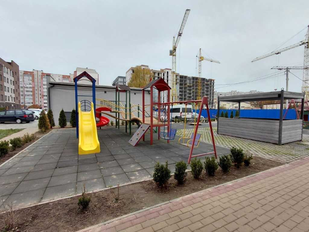 Продажа 1-комнатной квартиры 44 м², Зоряна, 8б