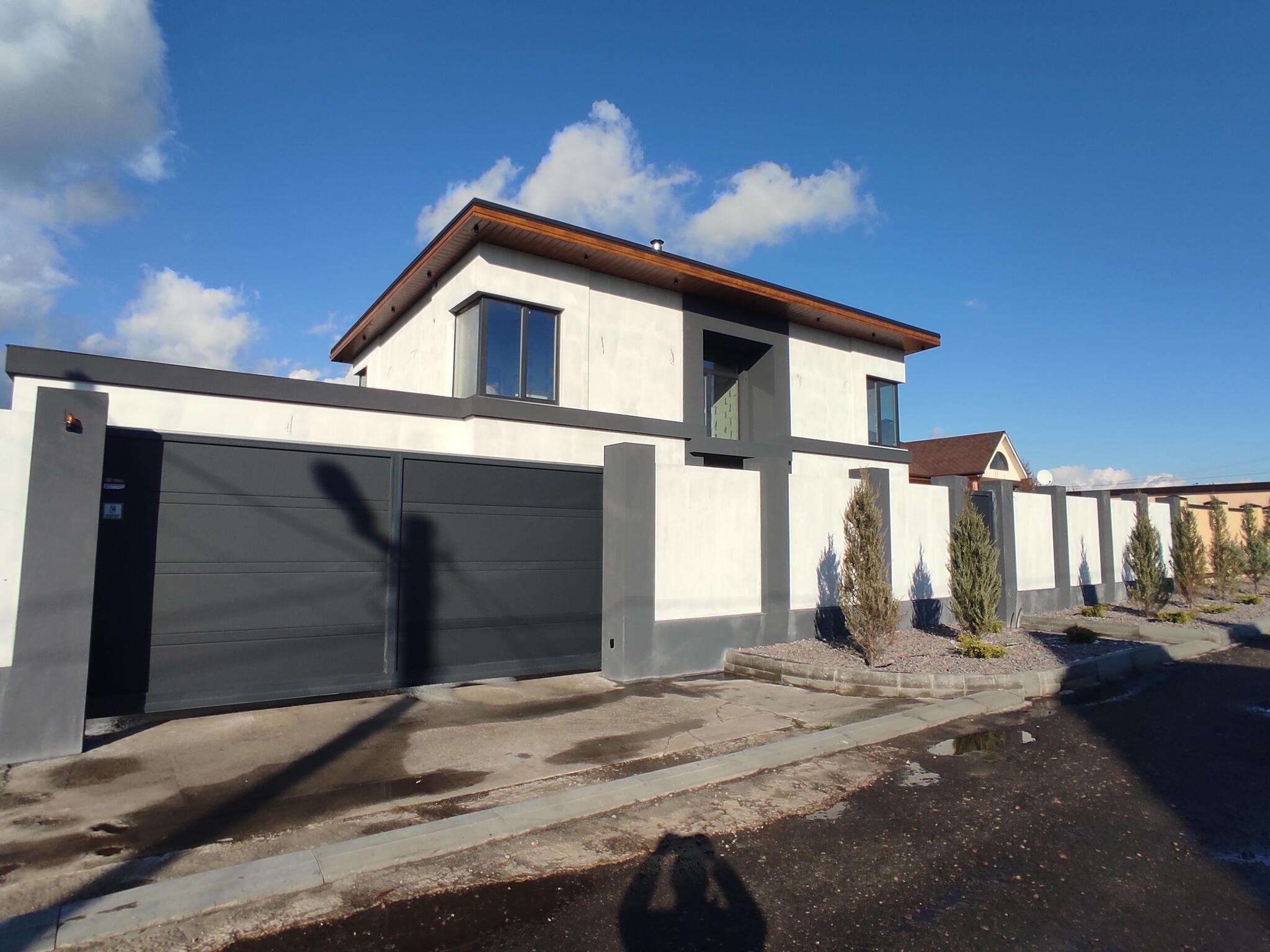 Продажа дома 200 м², Ньютона ул.