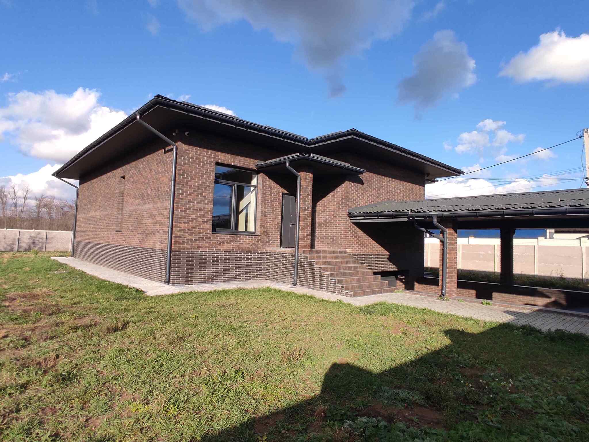 Продажа дома 310 м², Ньютона ул.