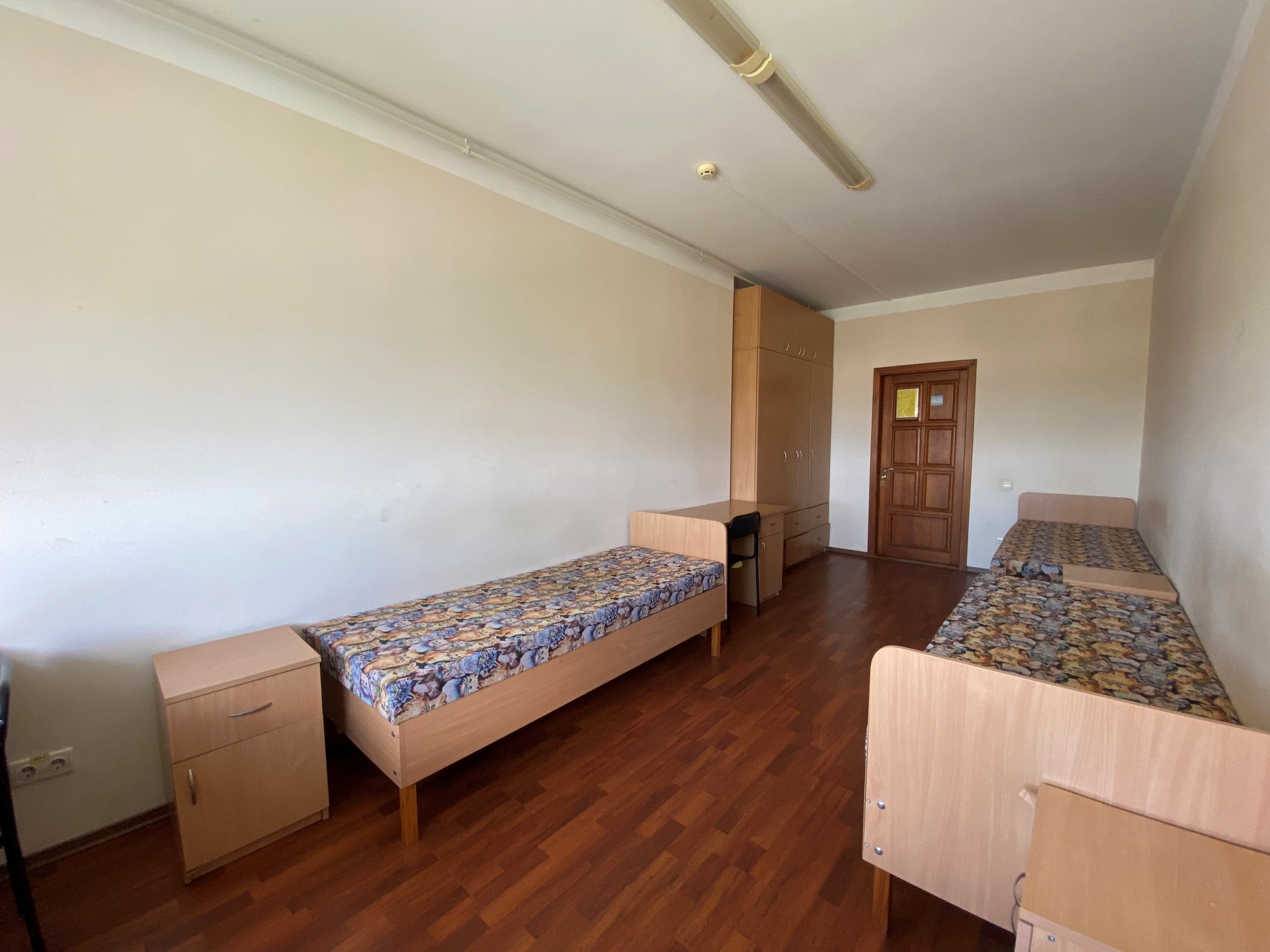 Оренда кімнати/частини квартири, Оксамитова вул.