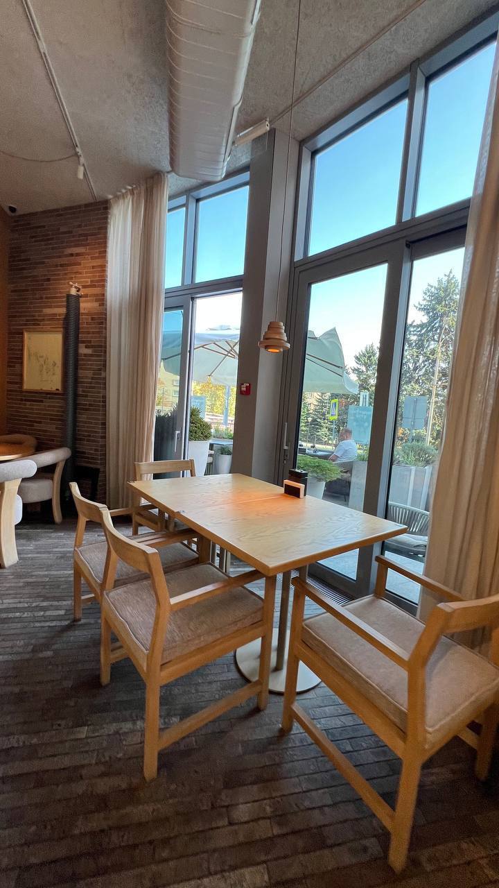 Продаж ресторану 340 м², Дмитрія Яворницького просп., 1А