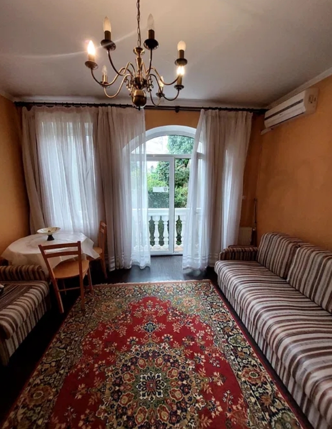 Аренда дома 100 м², Каманина ул.