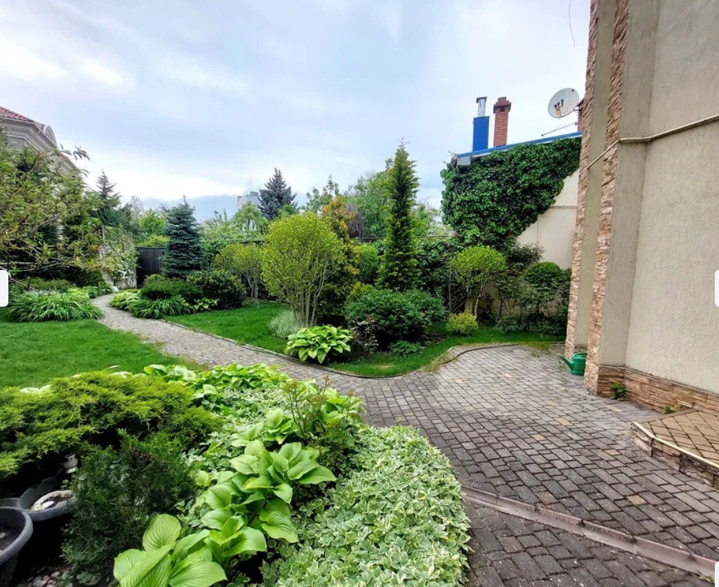 Аренда дома 100 м², Каманина ул.