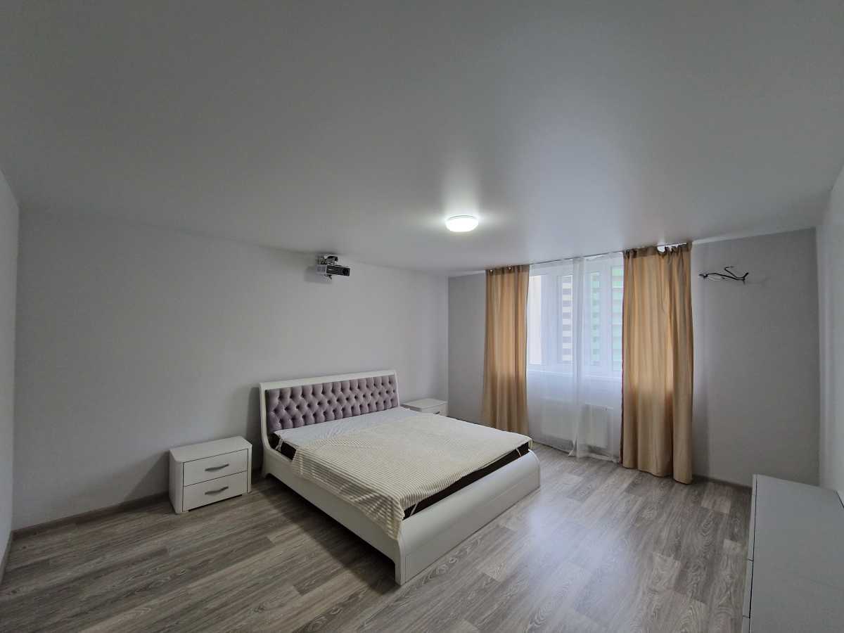 Аренда 3-комнатной квартиры 100 м², Михаила Максимовича ул., 32А