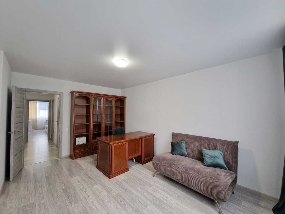 Аренда 3-комнатной квартиры 100 м², Михаила Максимовича ул., 32А