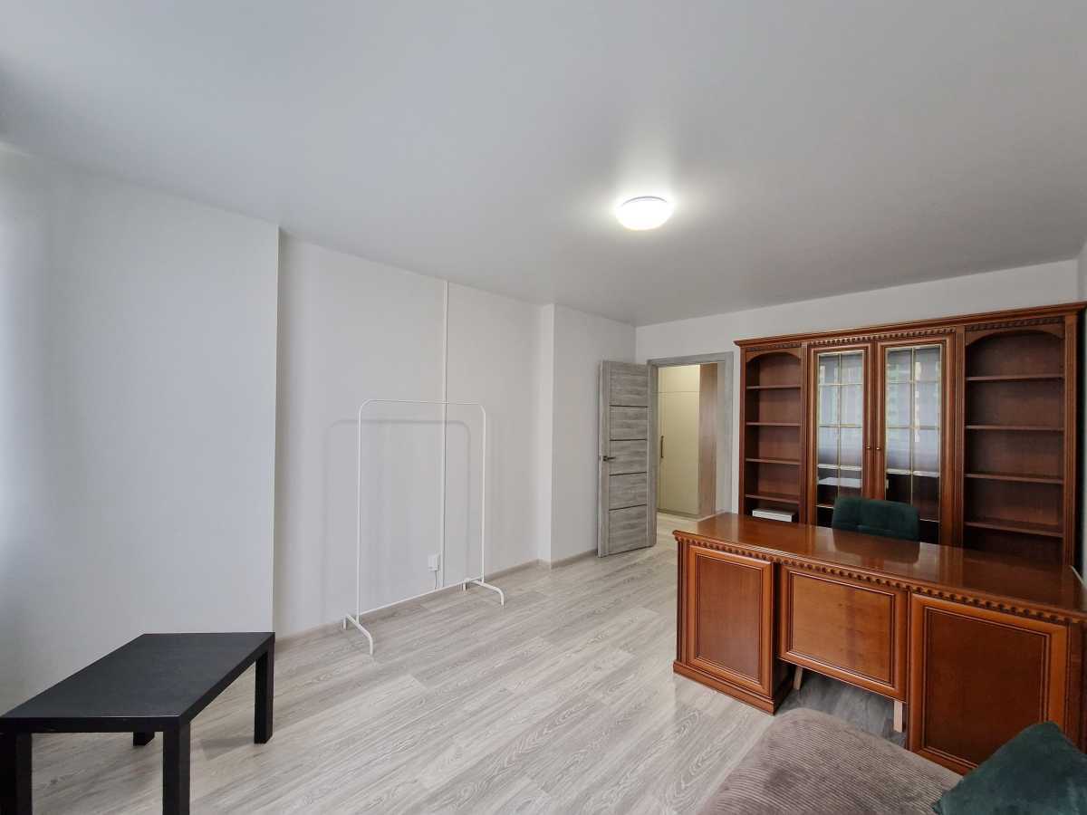 Аренда 3-комнатной квартиры 100 м², Михаила Максимовича ул., 32А