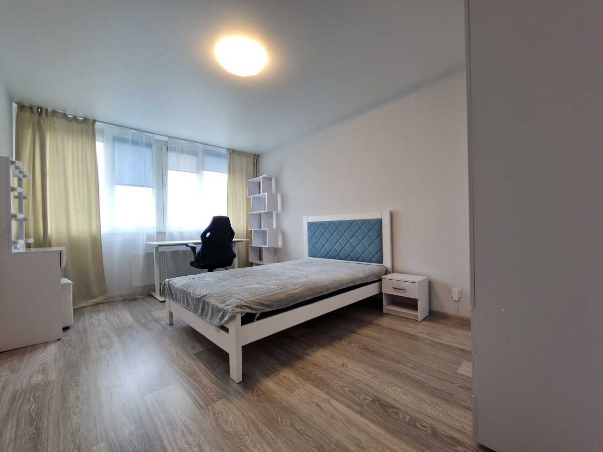 Аренда 3-комнатной квартиры 100 м², Михаила Максимовича ул., 32А