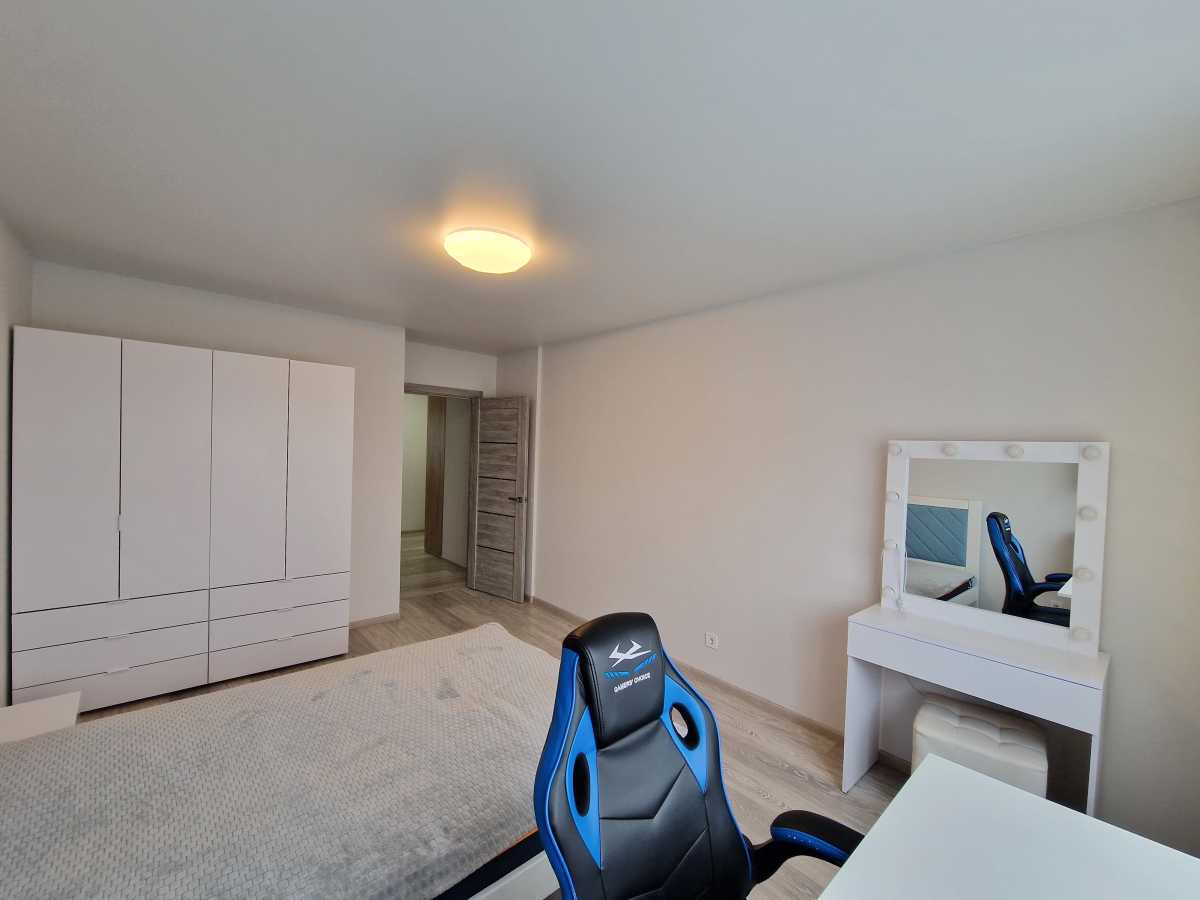 Аренда 3-комнатной квартиры 100 м², Михаила Максимовича ул., 32А