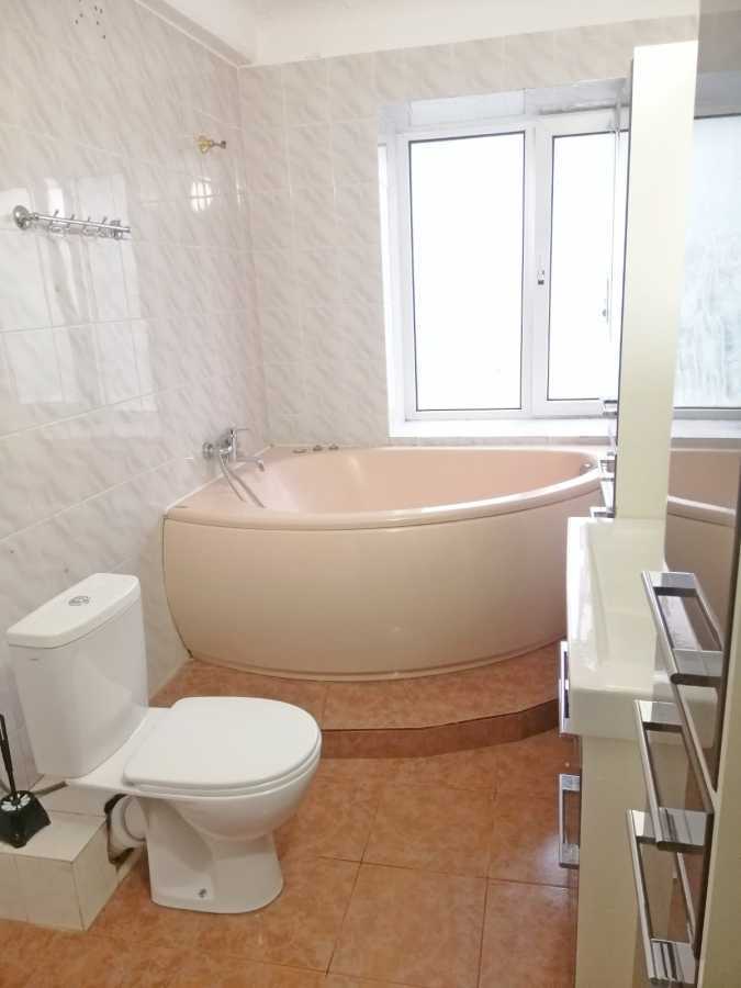 Оренда 2-кімнатної квартири 60 м², Лесі Українки бул., 28