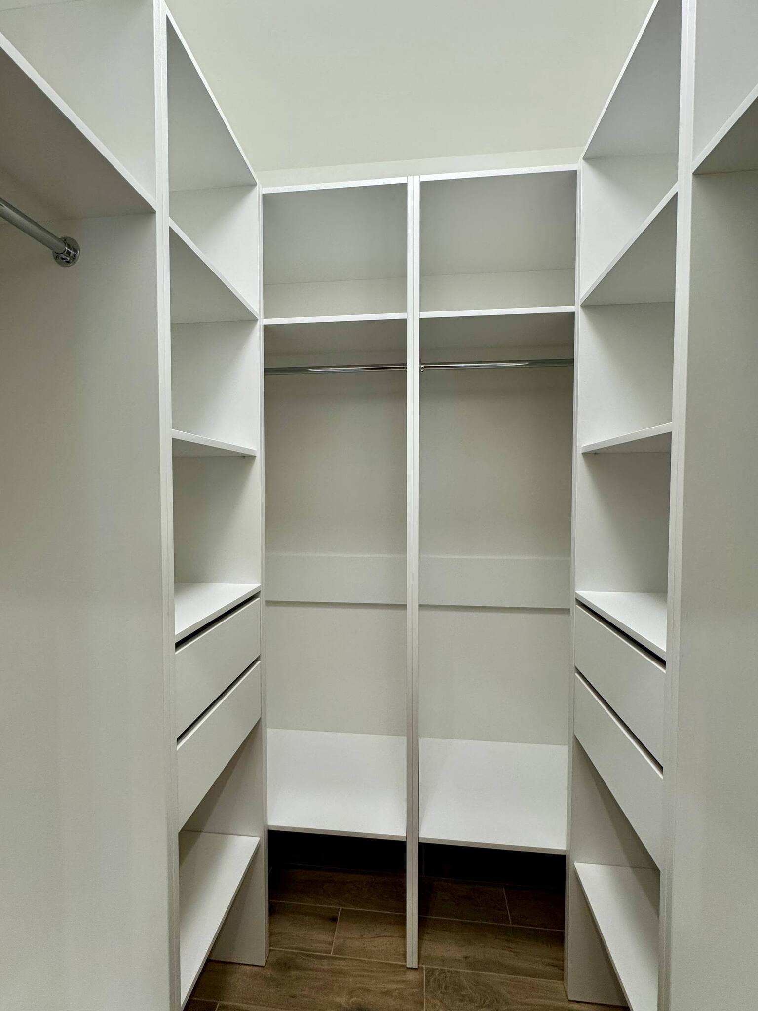 Продаж 2-кімнатної квартири 50 м², Набережна Перемоги вул., 9Б