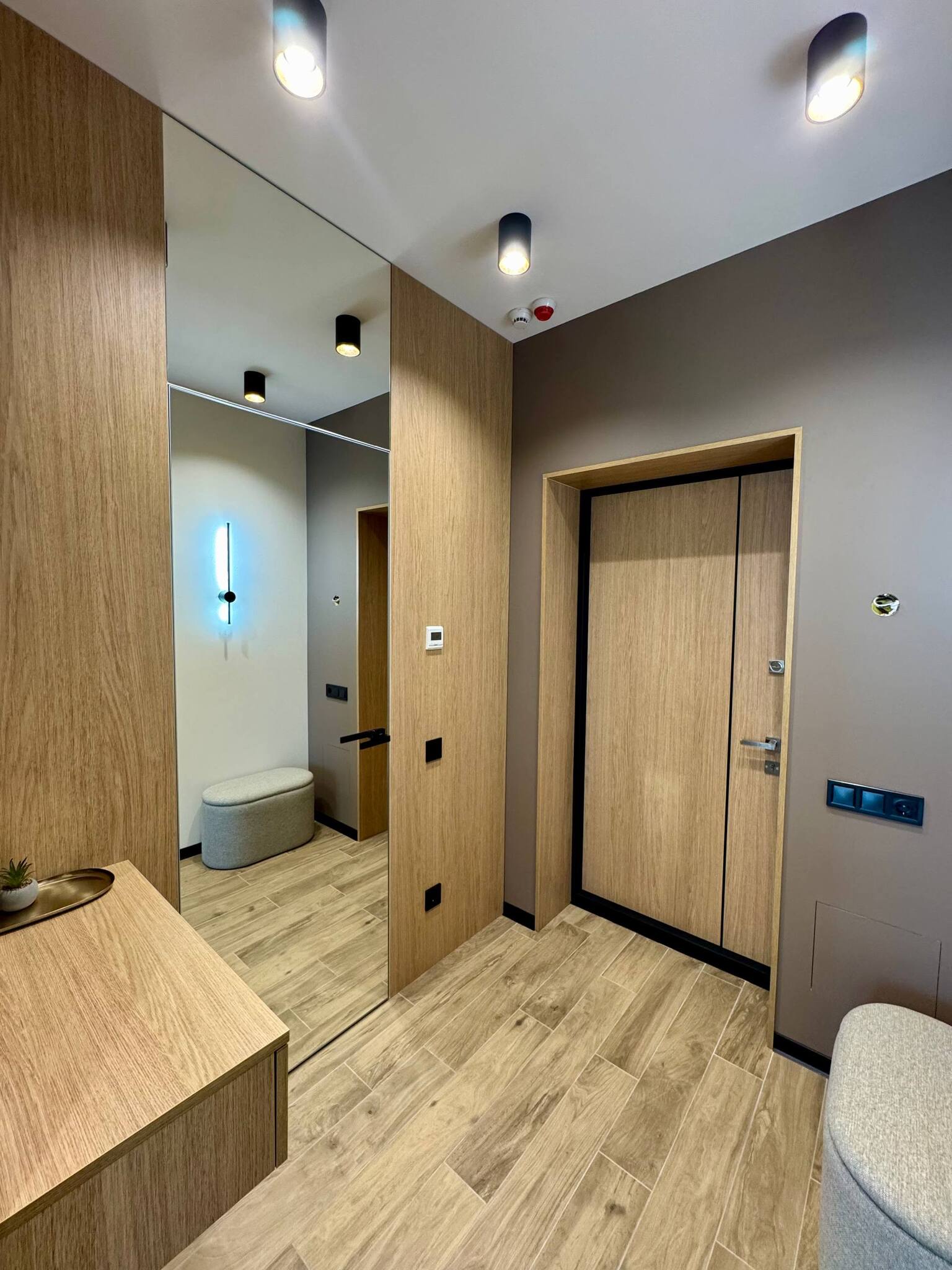 Продаж 2-кімнатної квартири 50 м², Набережна Перемоги вул., 9Б