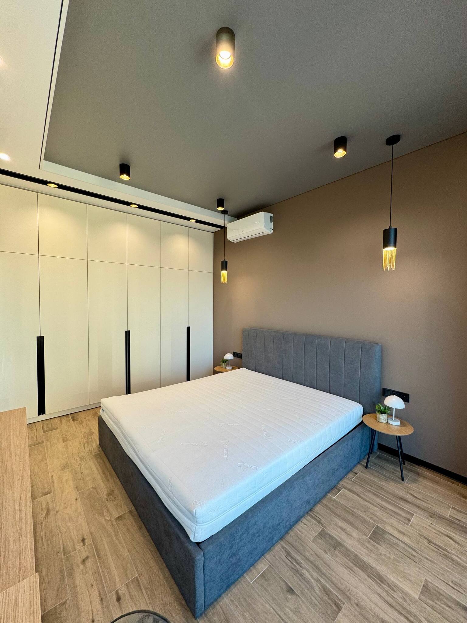 Продаж 2-кімнатної квартири 50 м², Набережна Перемоги вул., 9Б