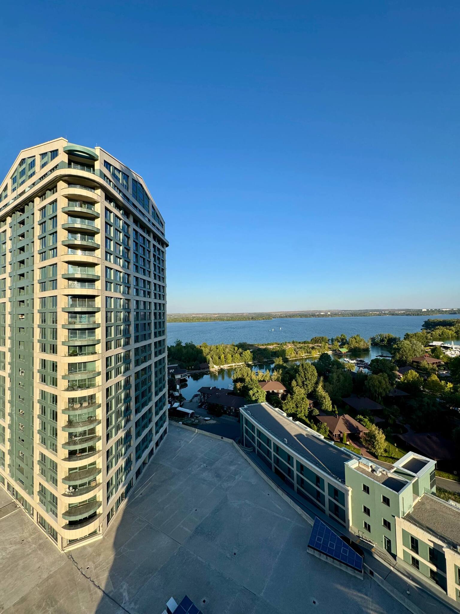 Продаж 2-кімнатної квартири 50 м², Набережна Перемоги вул., 9Б