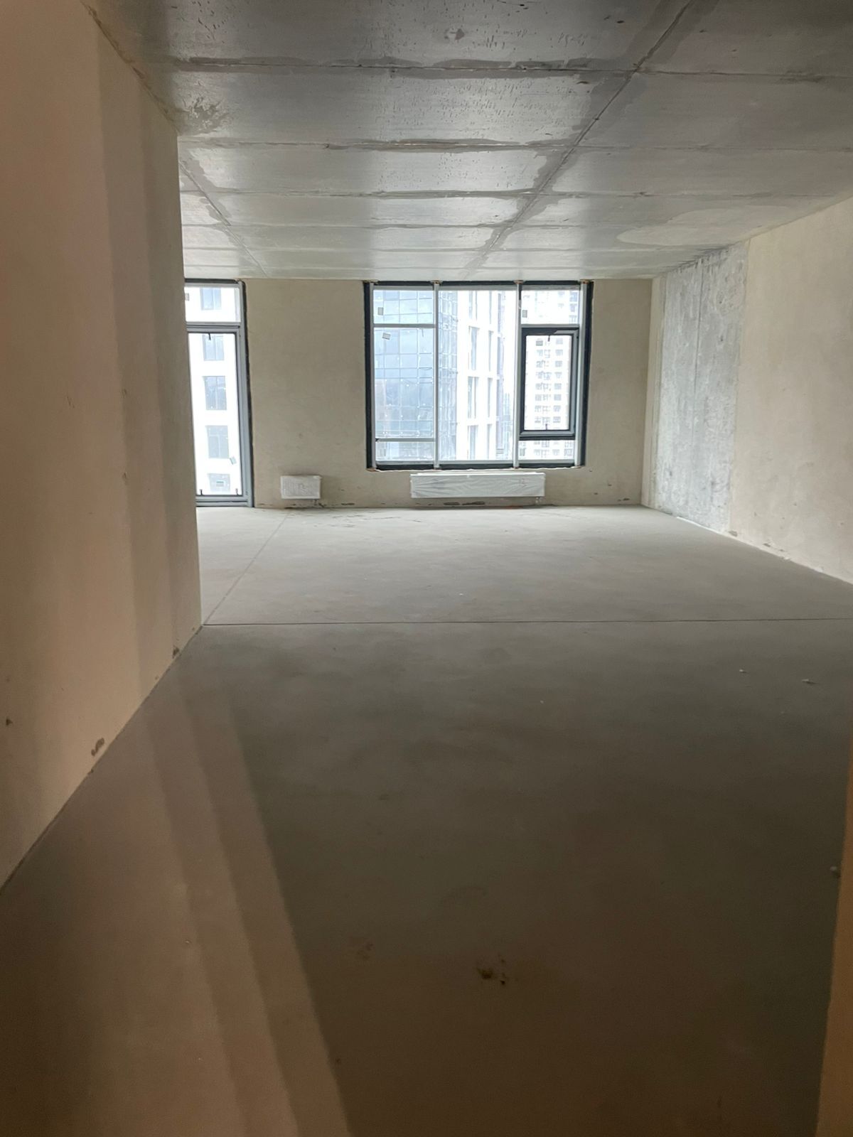 Продаж 3-кімнатної квартири 135 м², Михайла Драгомирова вул.