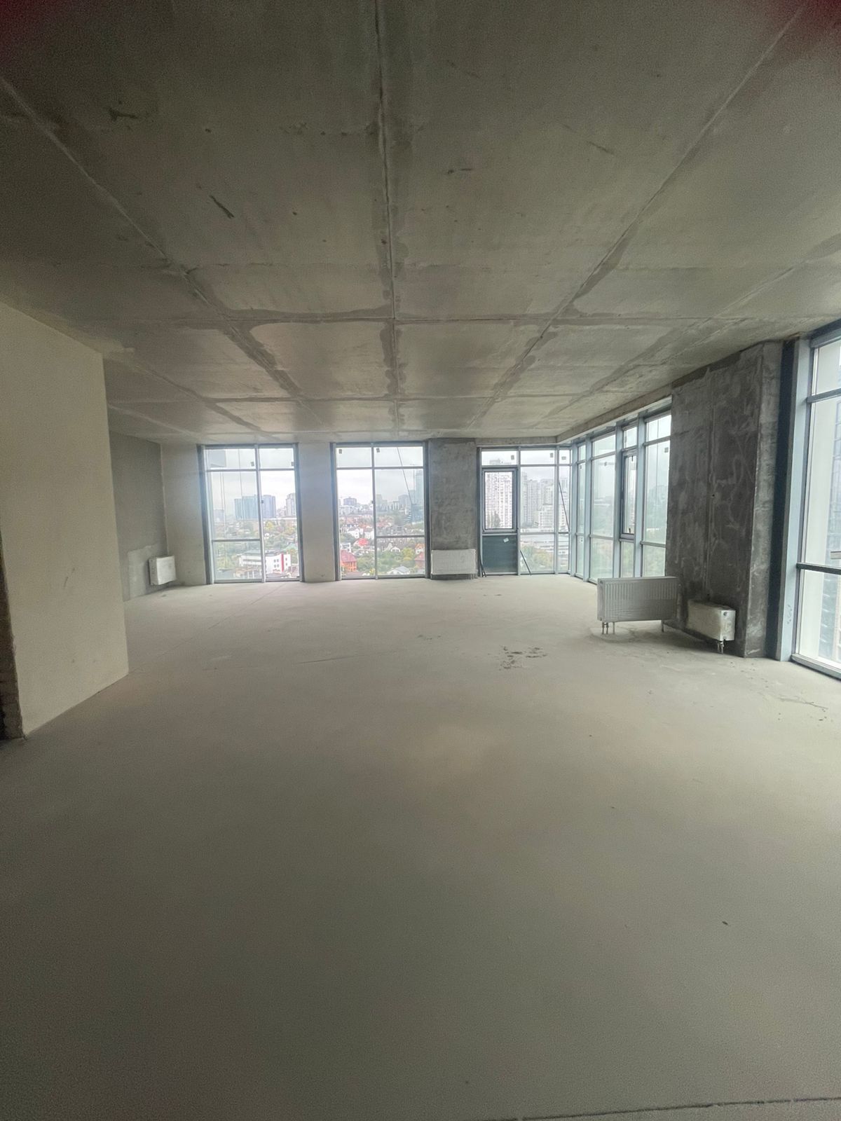 Продаж 3-кімнатної квартири 135 м², Михайла Драгомирова вул.