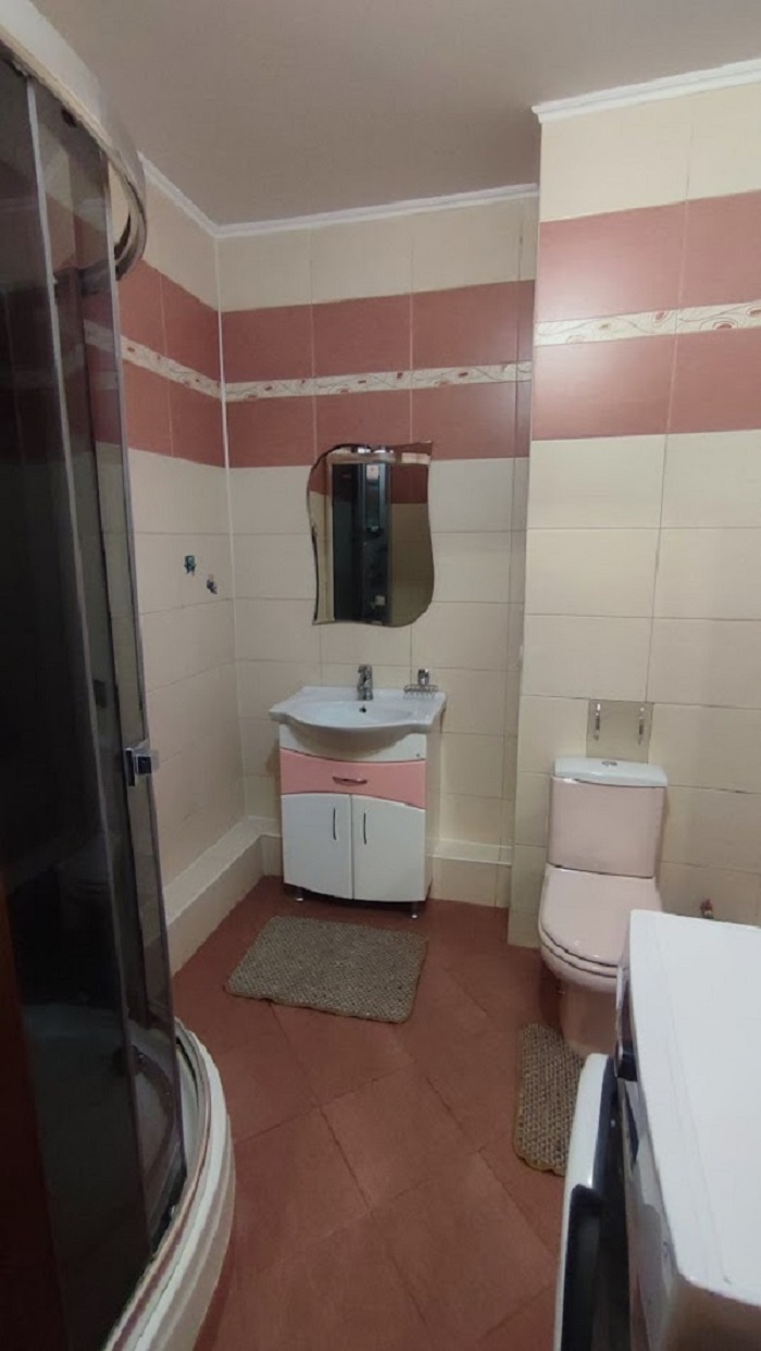 Продажа 3-комнатной квартиры 105 м², Днепровская наб., 23