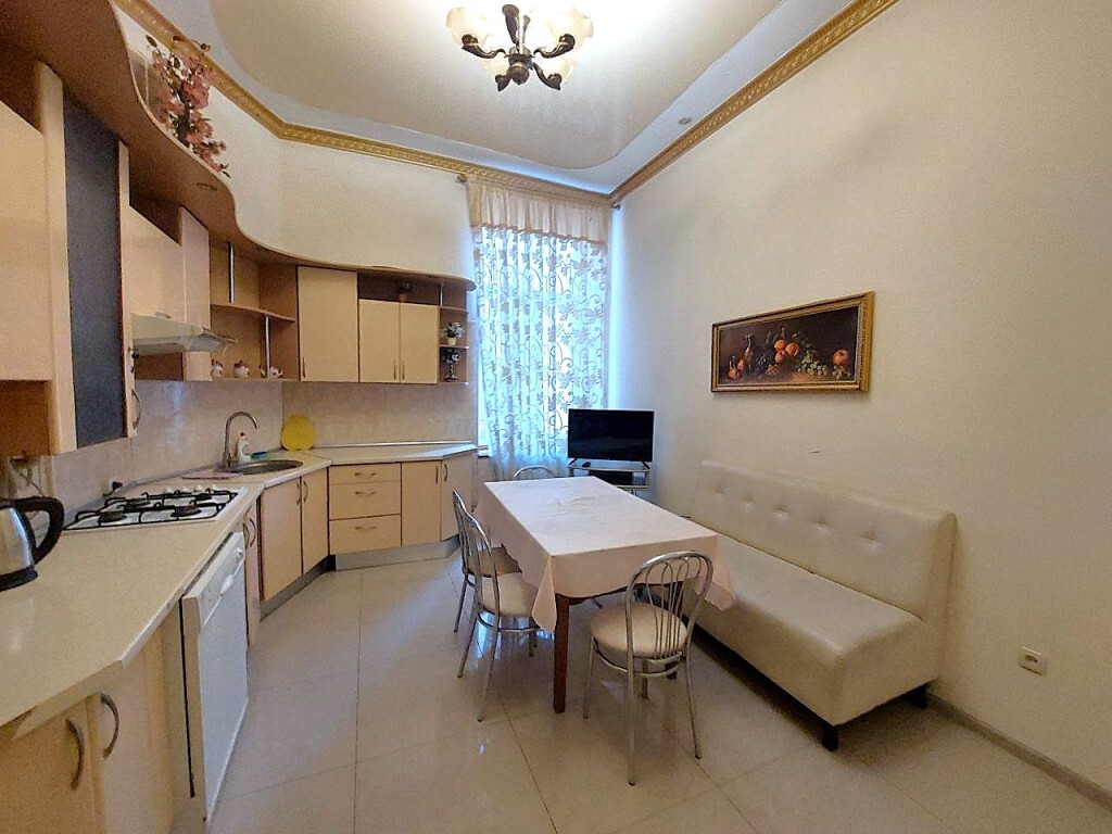 Оренда 3-кімнатної квартири 97 м², Дерибасовская вул., 31