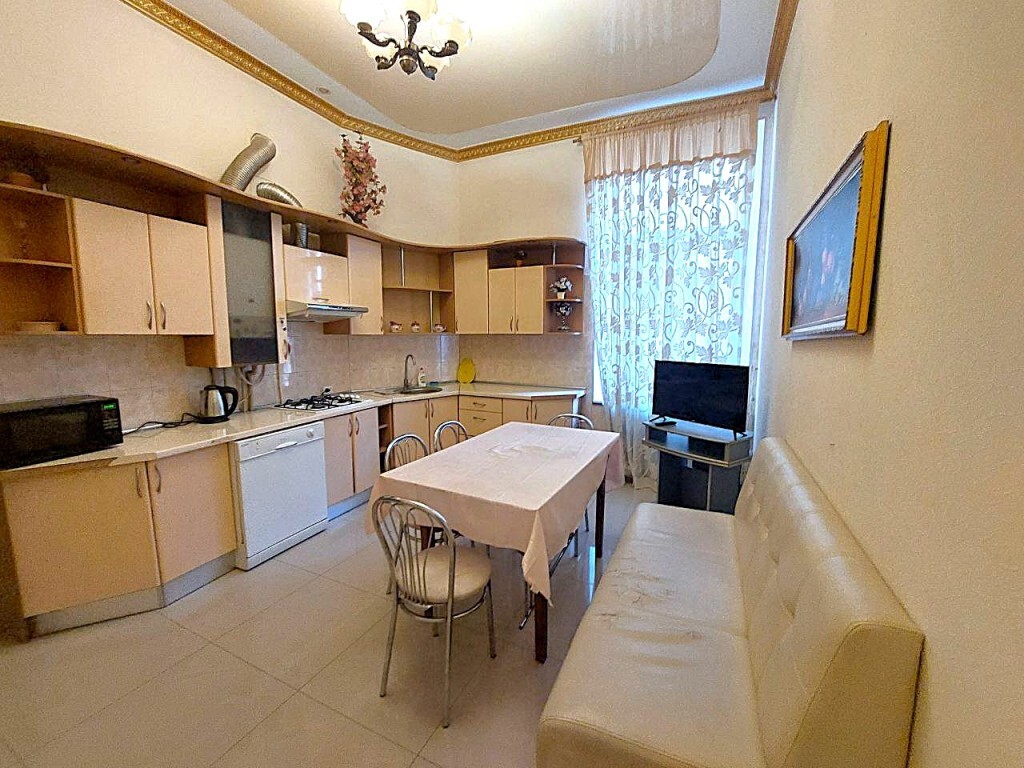 Оренда 3-кімнатної квартири 97 м², Дерибасовская вул., 31