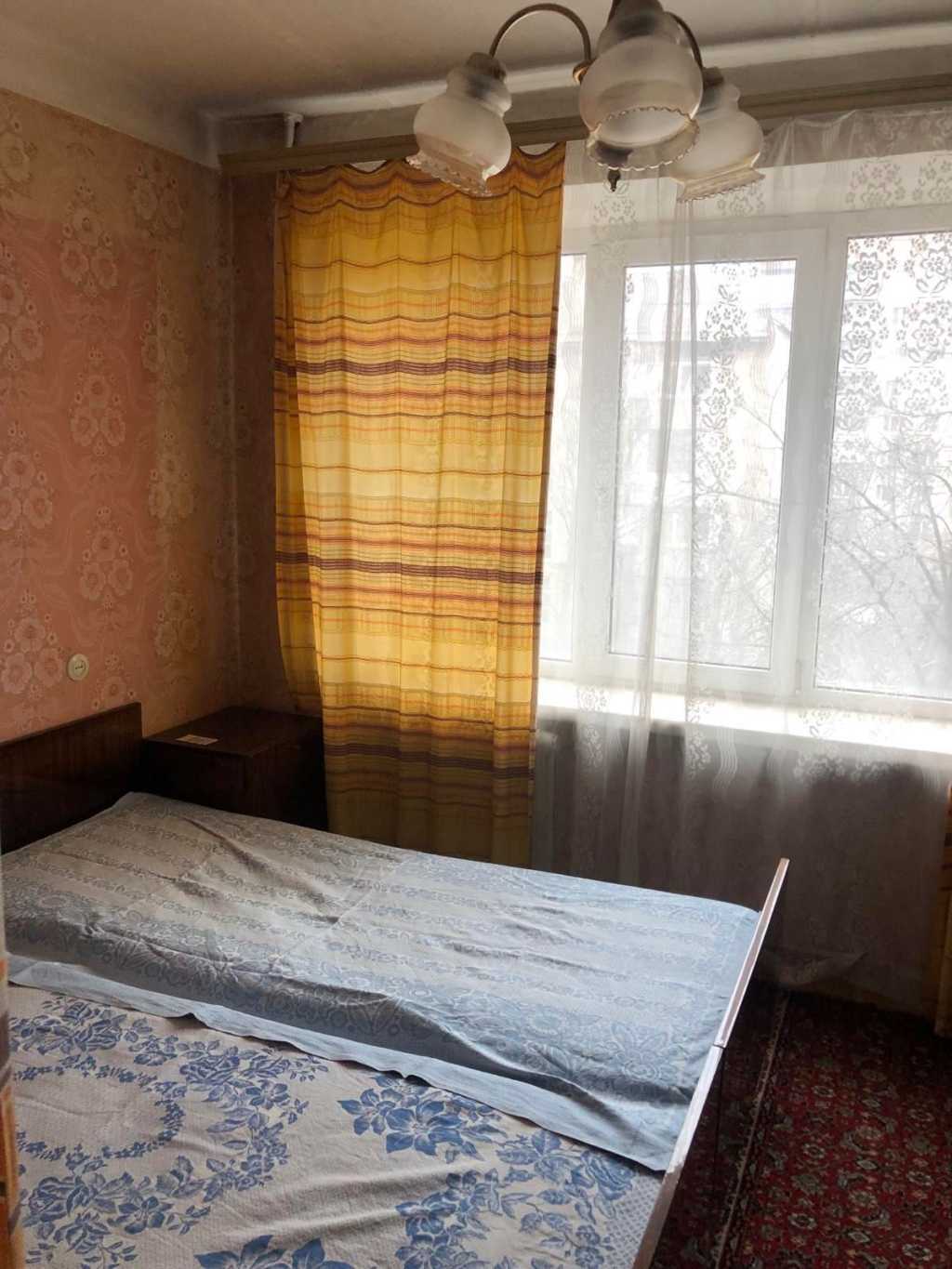 Продажа 3-комнатной квартиры 71.3 м², Вересневая ул., 12А