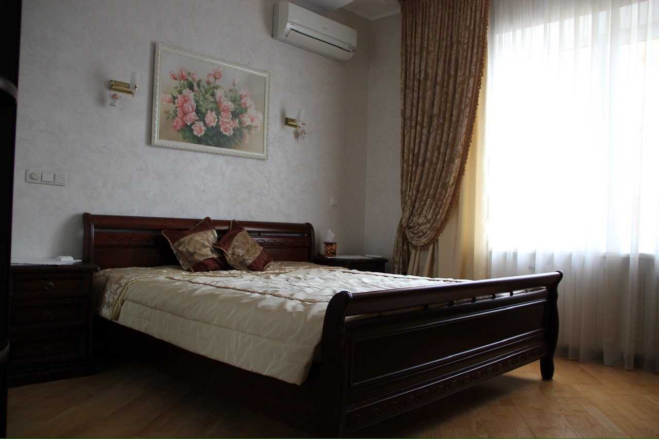 Оренда 3-кімнатної квартири 106.1 м², Дмитрівська вул., 69