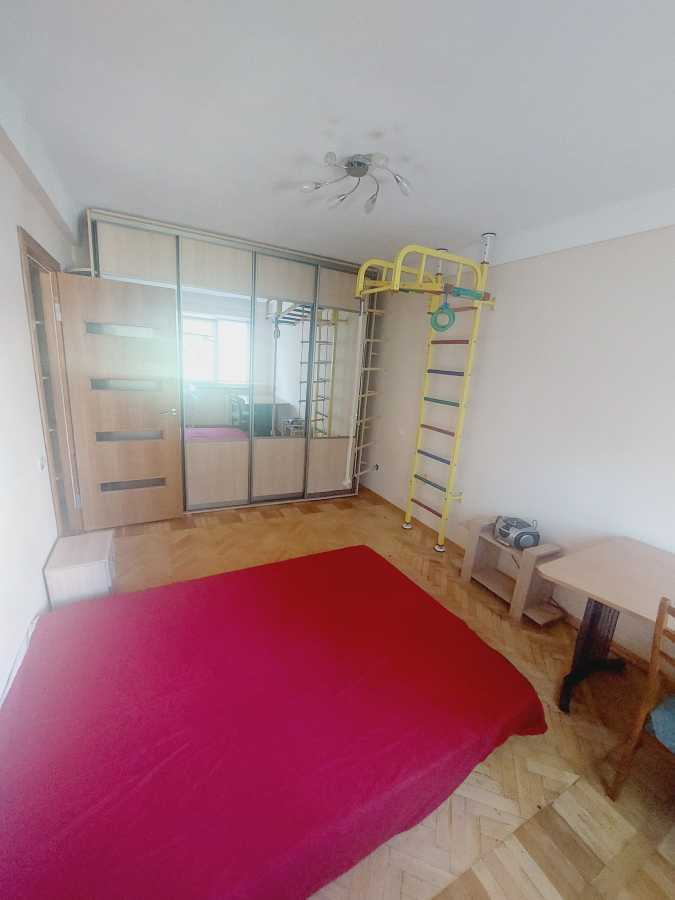 Аренда 2-комнатной квартиры 46 м², Михаила Донца ул., 27