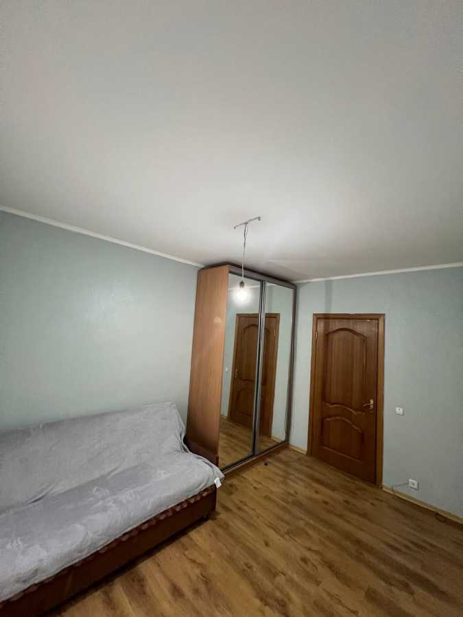 Продажа 3-комнатной квартиры 78 м², Николая Закревского ул., 39А