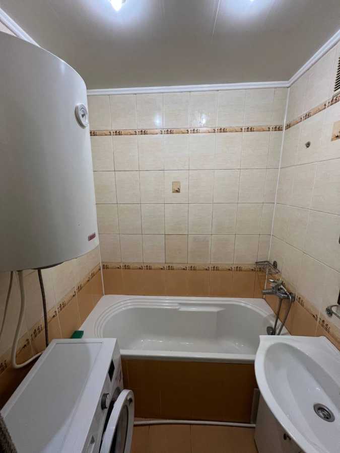 Продажа 3-комнатной квартиры 78 м², Николая Закревского ул., 39А