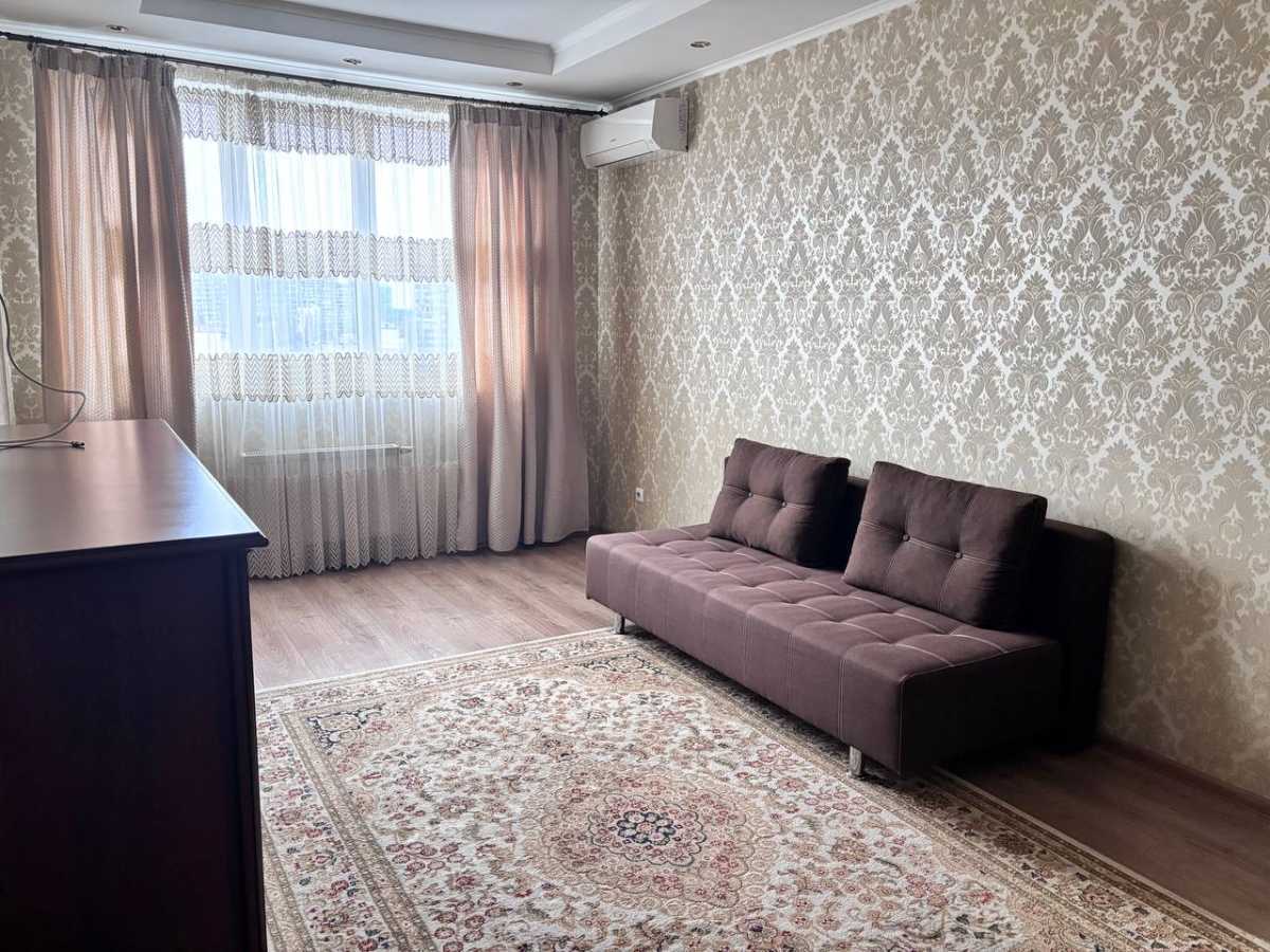 Аренда 2-комнатной квартиры 60 м², Наталии Ужвий ул., 12