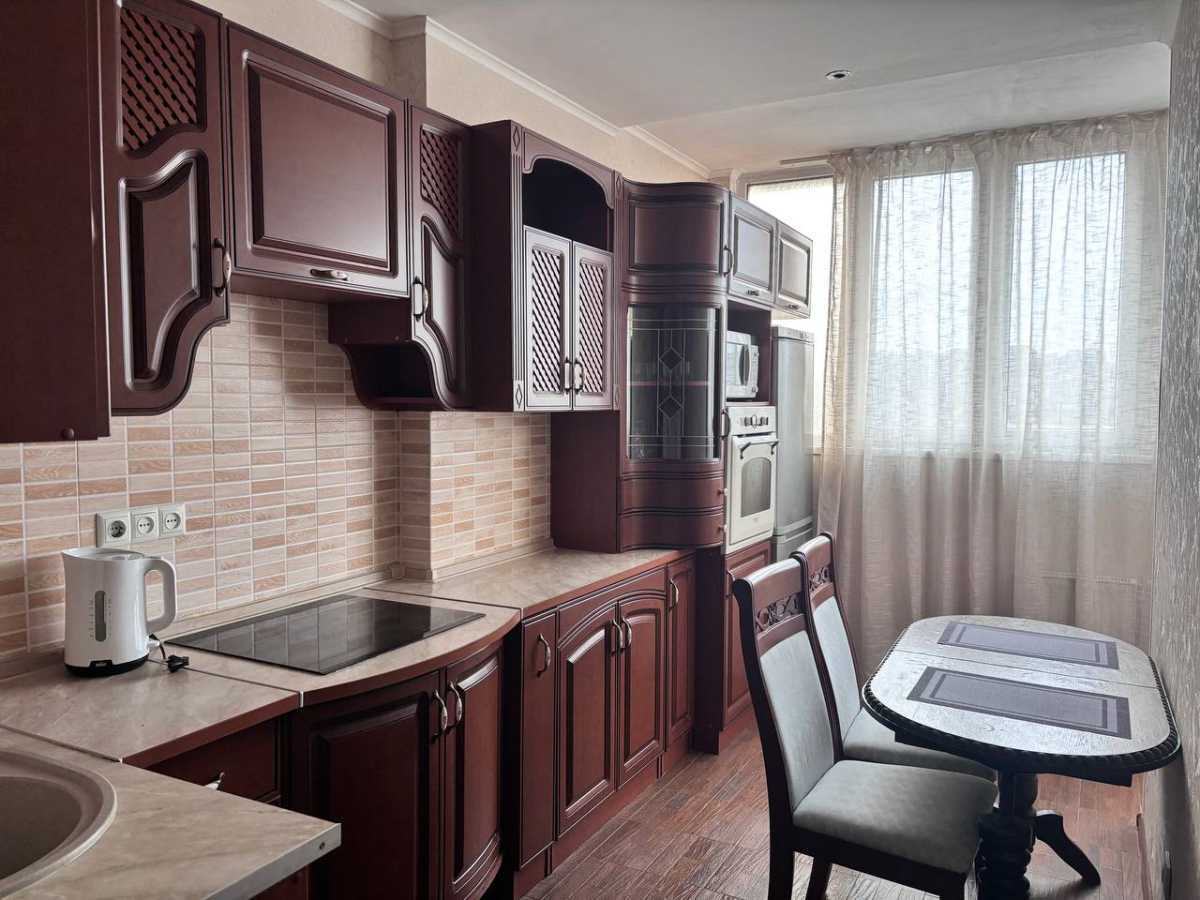 Аренда 2-комнатной квартиры 60 м², Наталии Ужвий ул., 12