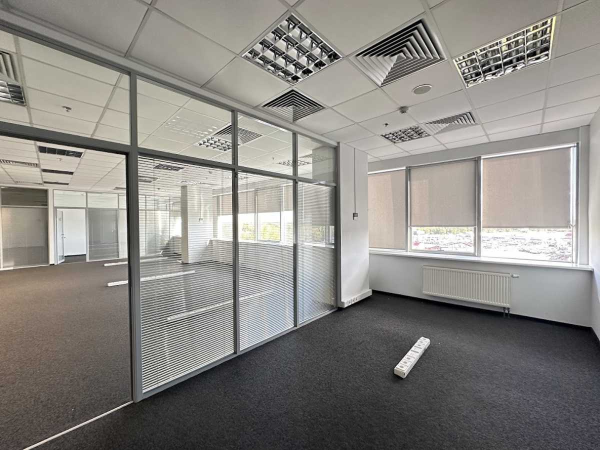 Оренда офісу 400 м², Столичне шосе, 103