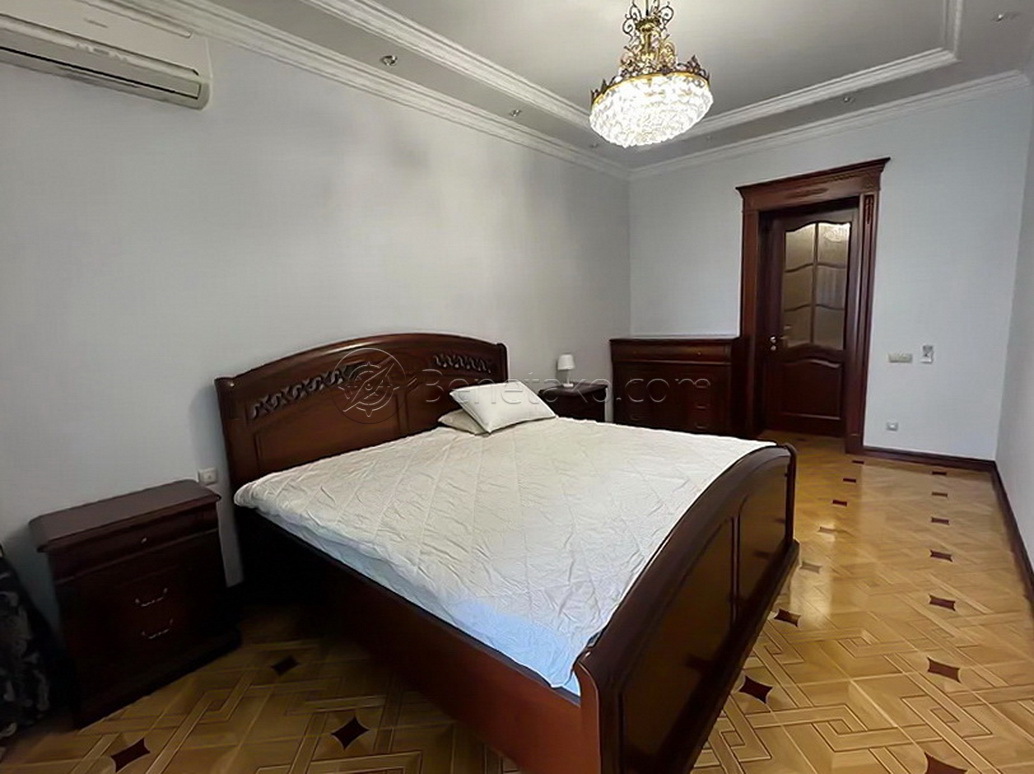 Оренда 4-кімнатної квартири 205 м², Каркашадзе пров., 9