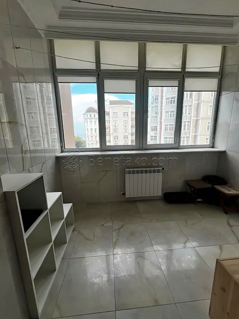 Оренда 4-кімнатної квартири 205 м², Каркашадзе пров., 9