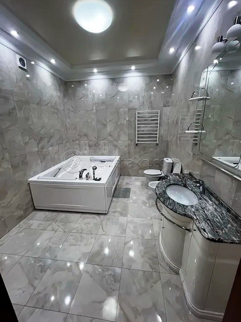 Оренда 4-кімнатної квартири 205 м², Каркашадзе пров., 9