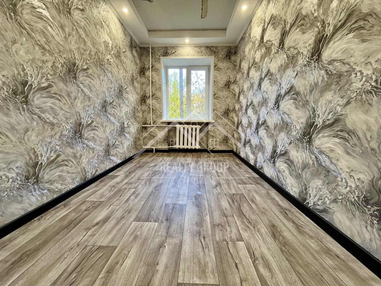 Продажа 3-комнатной квартиры 56 м², Соборности ул., 25