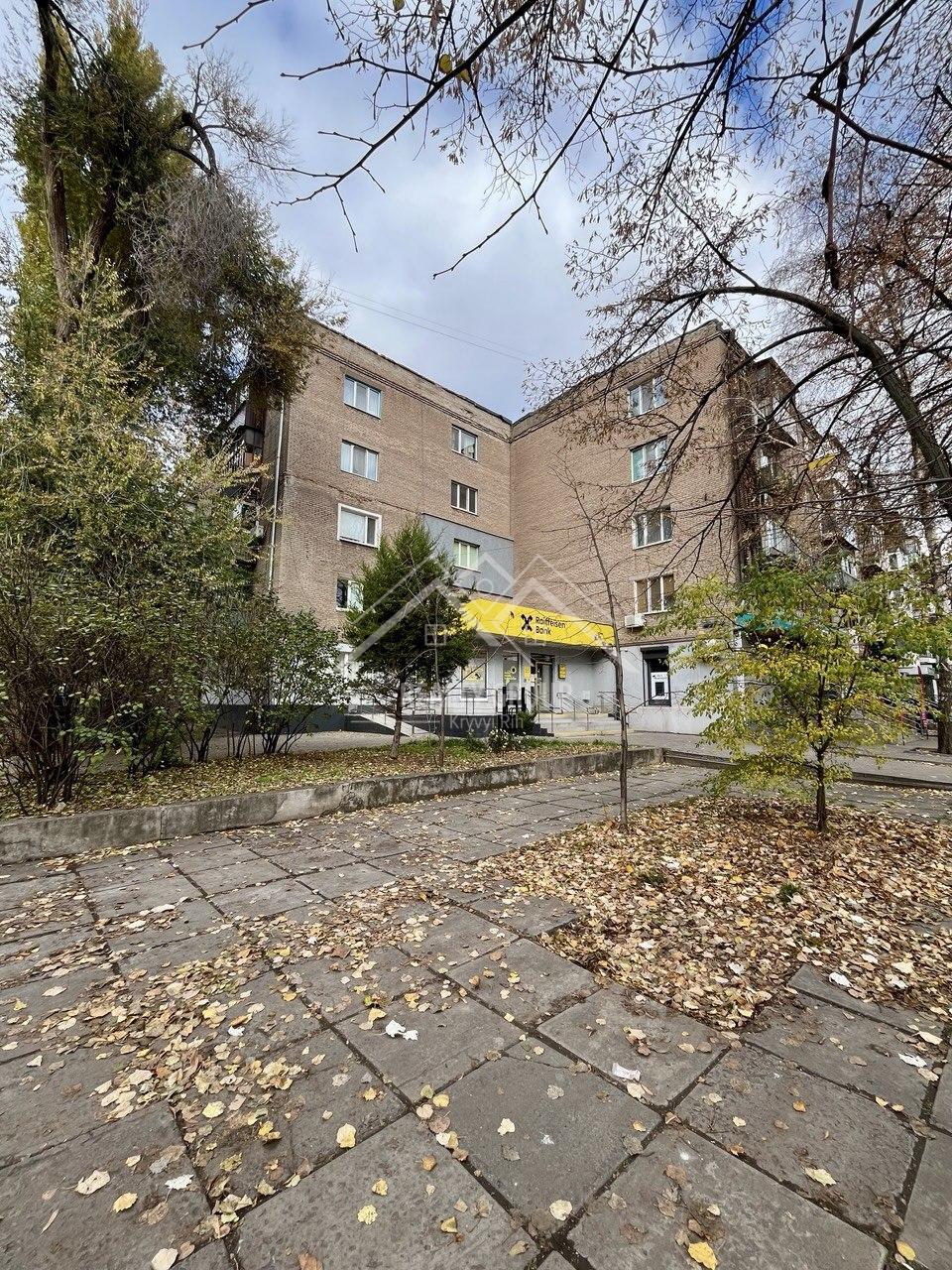 Продажа 3-комнатной квартиры 56 м², Соборности ул., 25