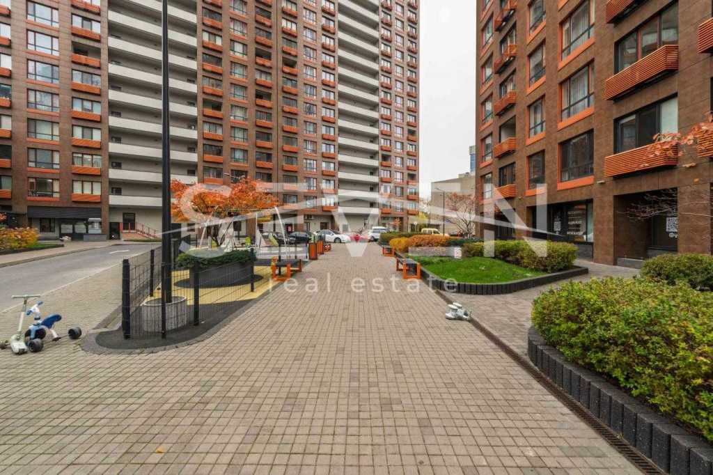 Продажа 1-комнатной квартиры 48 м², Вацлава Гавела бул., 6В