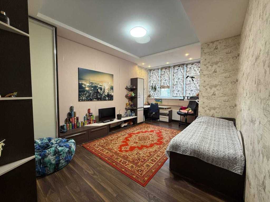 Продажа 2-комнатной квартиры 80 м², Соломенская ул., 15А