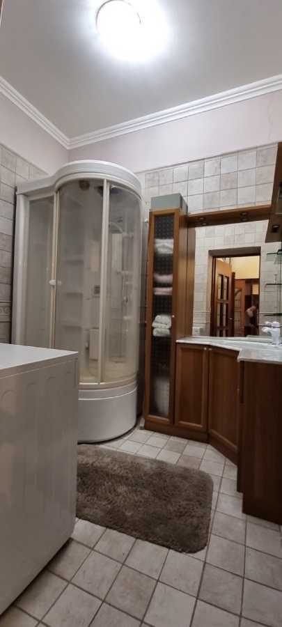 Аренда 2-комнатной квартиры 110 м², Андреевский спуск, 2Б