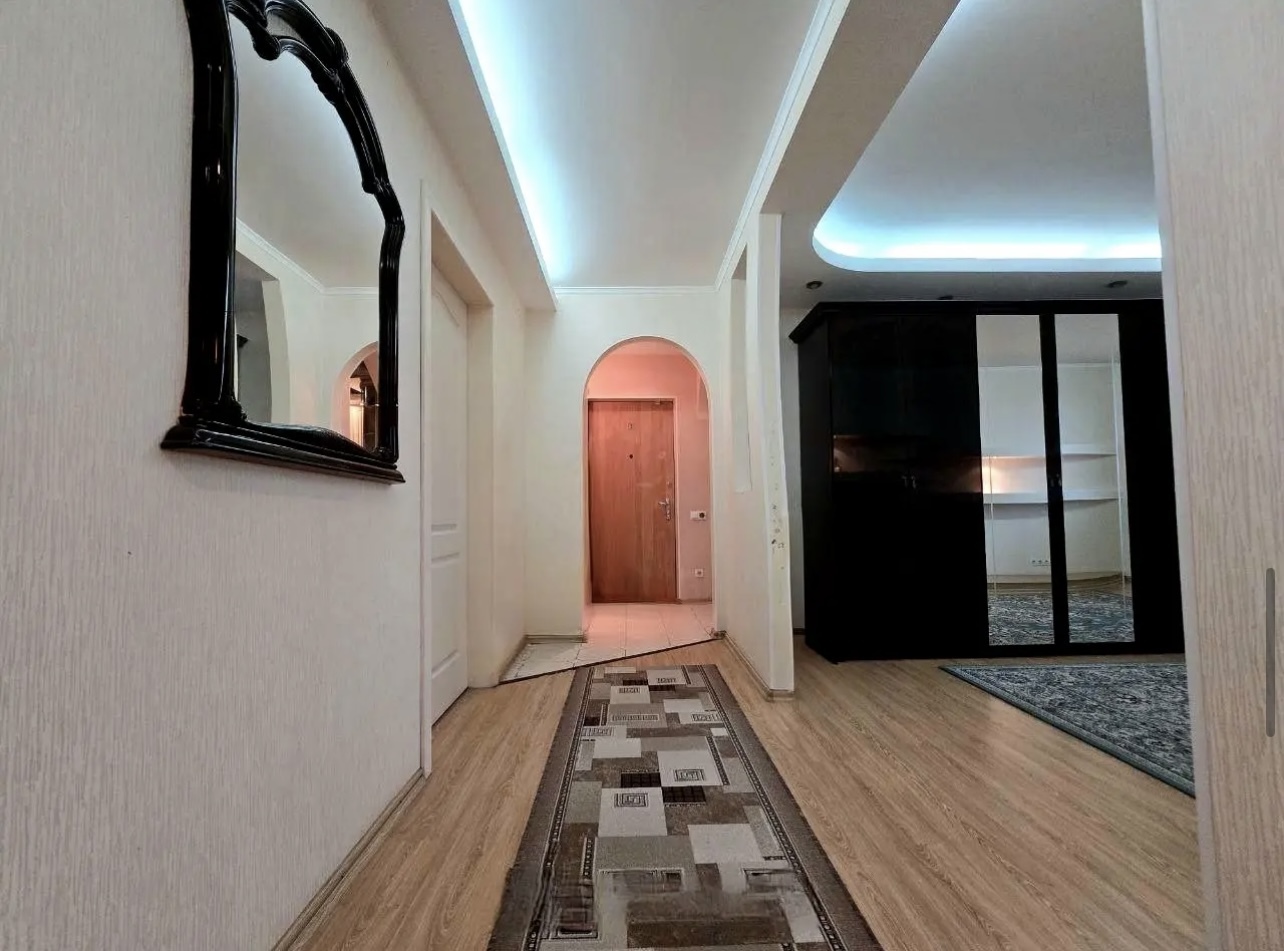 Аренда 3-комнатной квартиры 80 м², Курский просп.