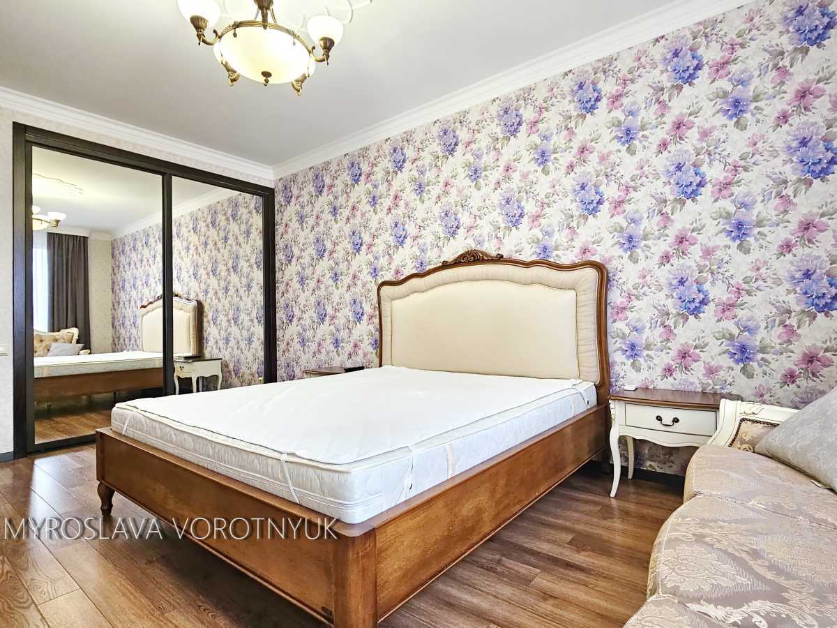 Продажа 2-комнатной квартиры 69 м², Голосеевский просп., 58